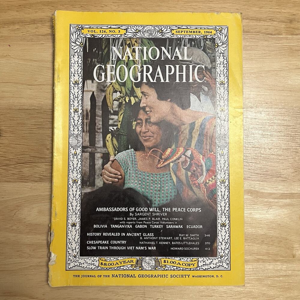 Vintage National Geographic September 1964 Peace Corps Chesapeake Vietnam Glass